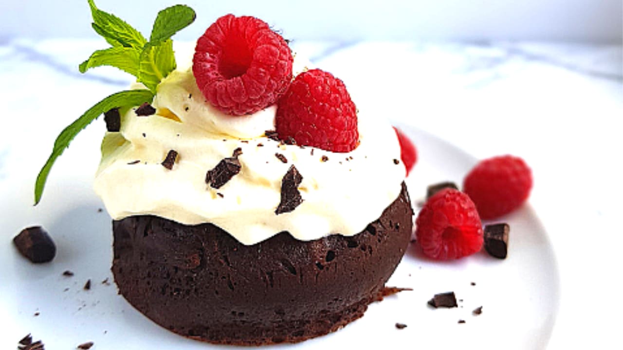 How to Make a Mug Cake | Our Baking Blog: Cake, Cookie & Dessert Recipes by  Wilton