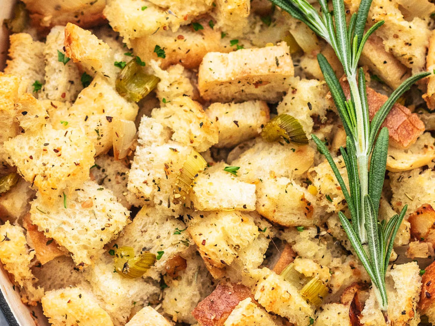 Best Easy-Bake Herbed Stuffing Recipe - How to Make Easy-Bake