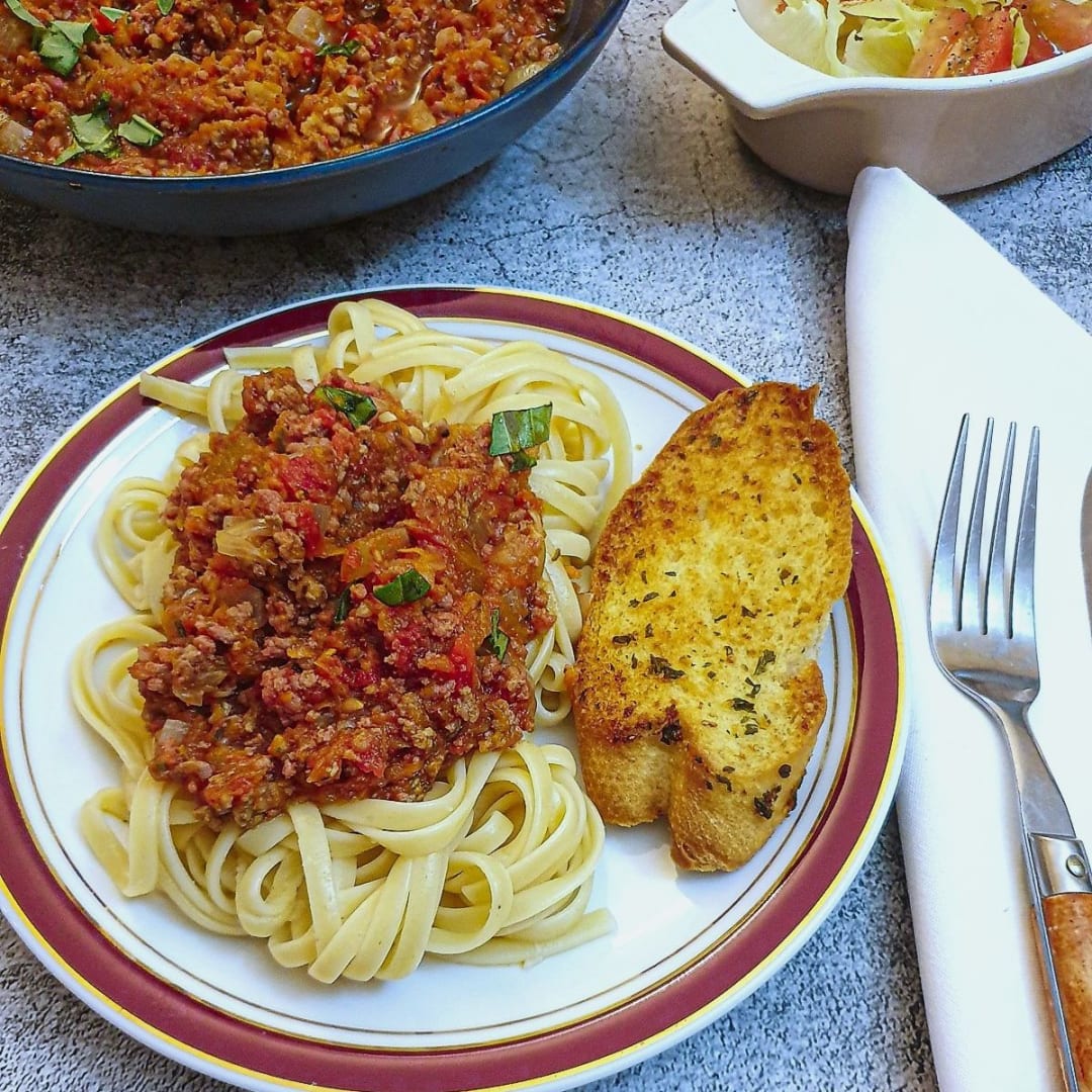 Slow Cooker Bolognese Sauce - A Beautiful Plate