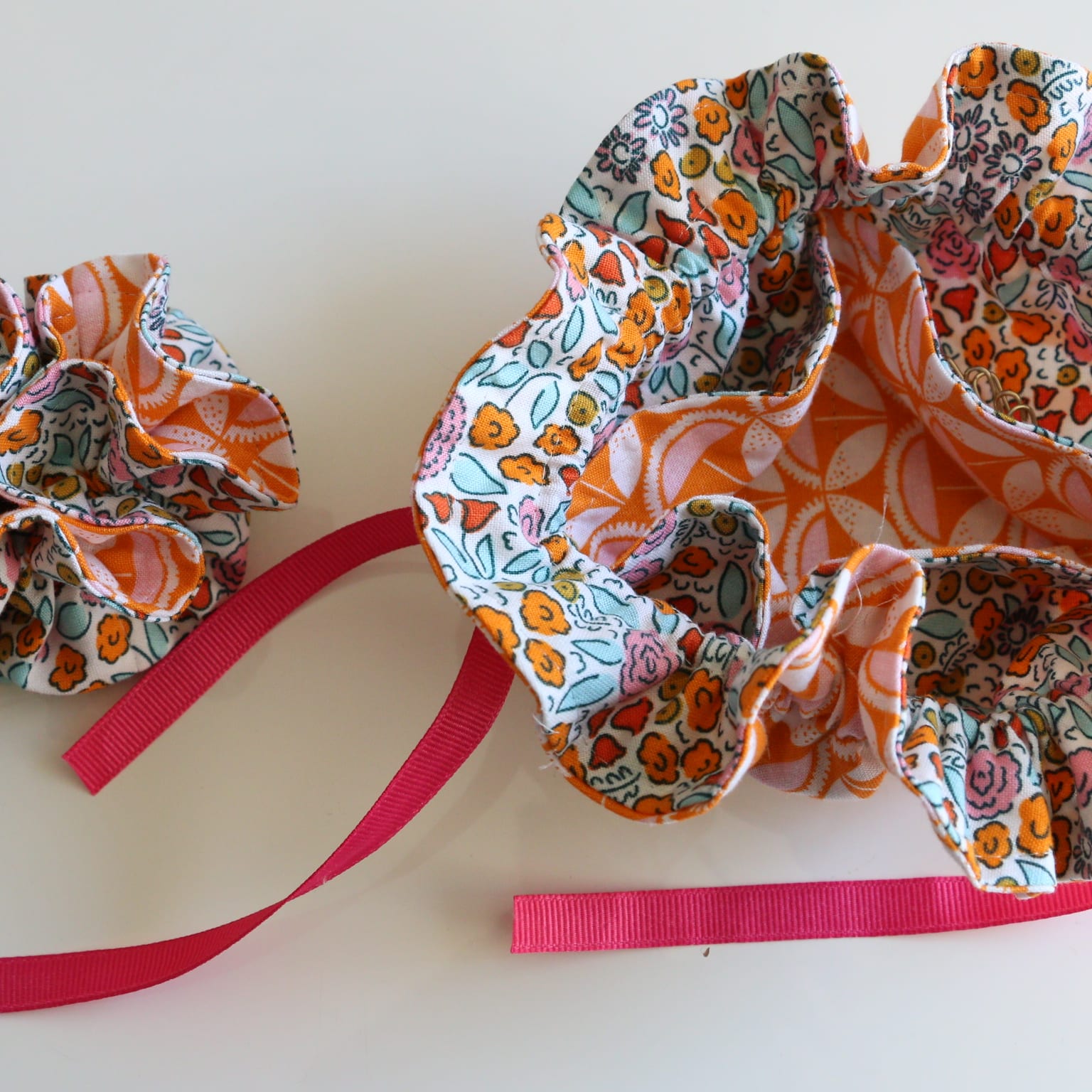 Drawstring jewelry pouch with pockets online