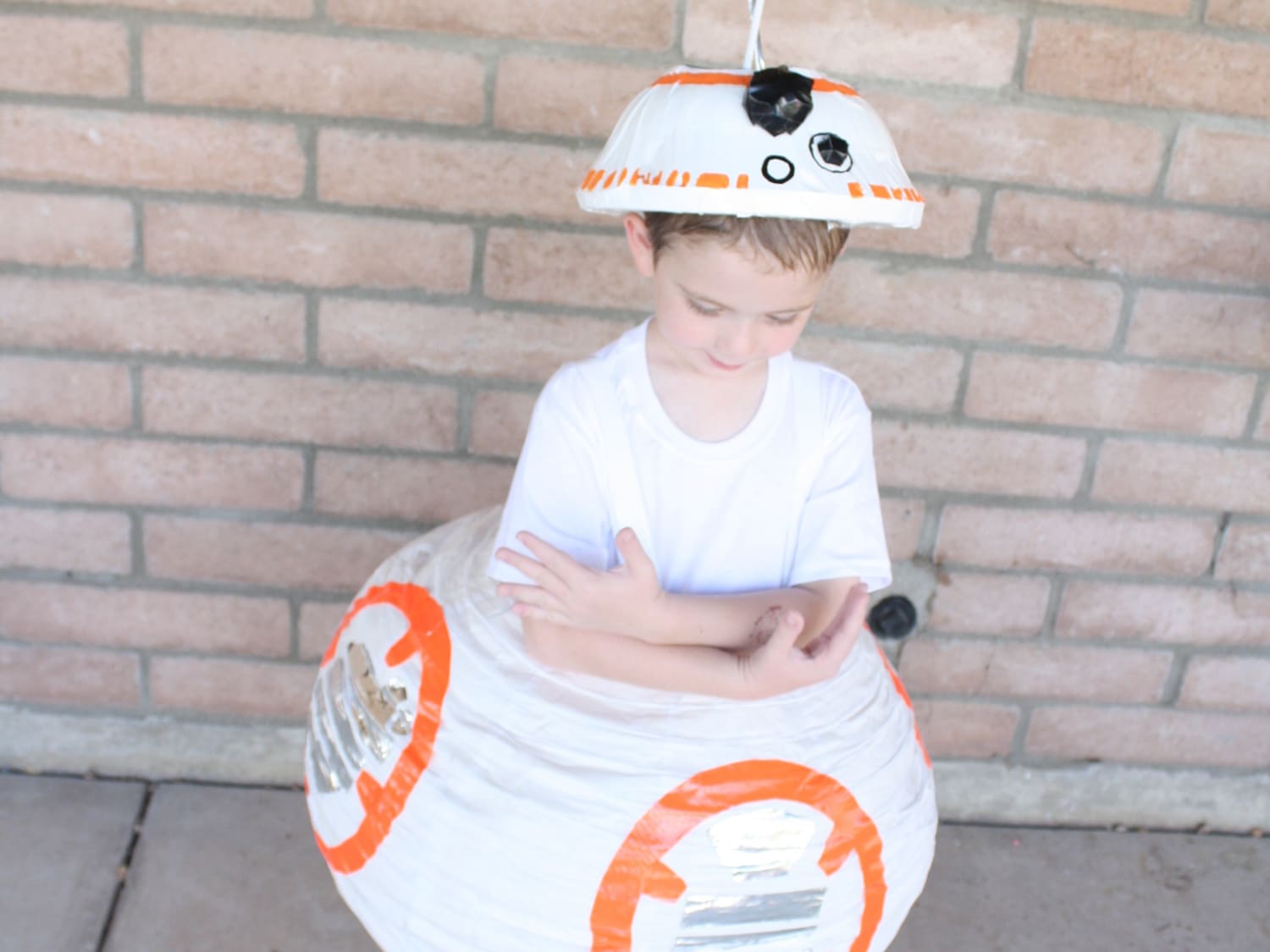 Easy DIY Star Wars BB-8 Costume - Mom Endeavors