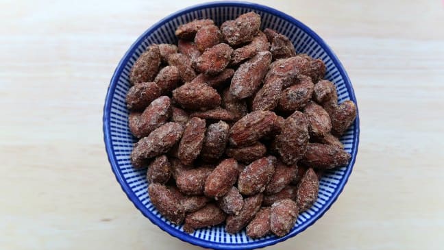 Cinnamon Roasted Almonds Recipe - Easy Low Carb Keto Snack