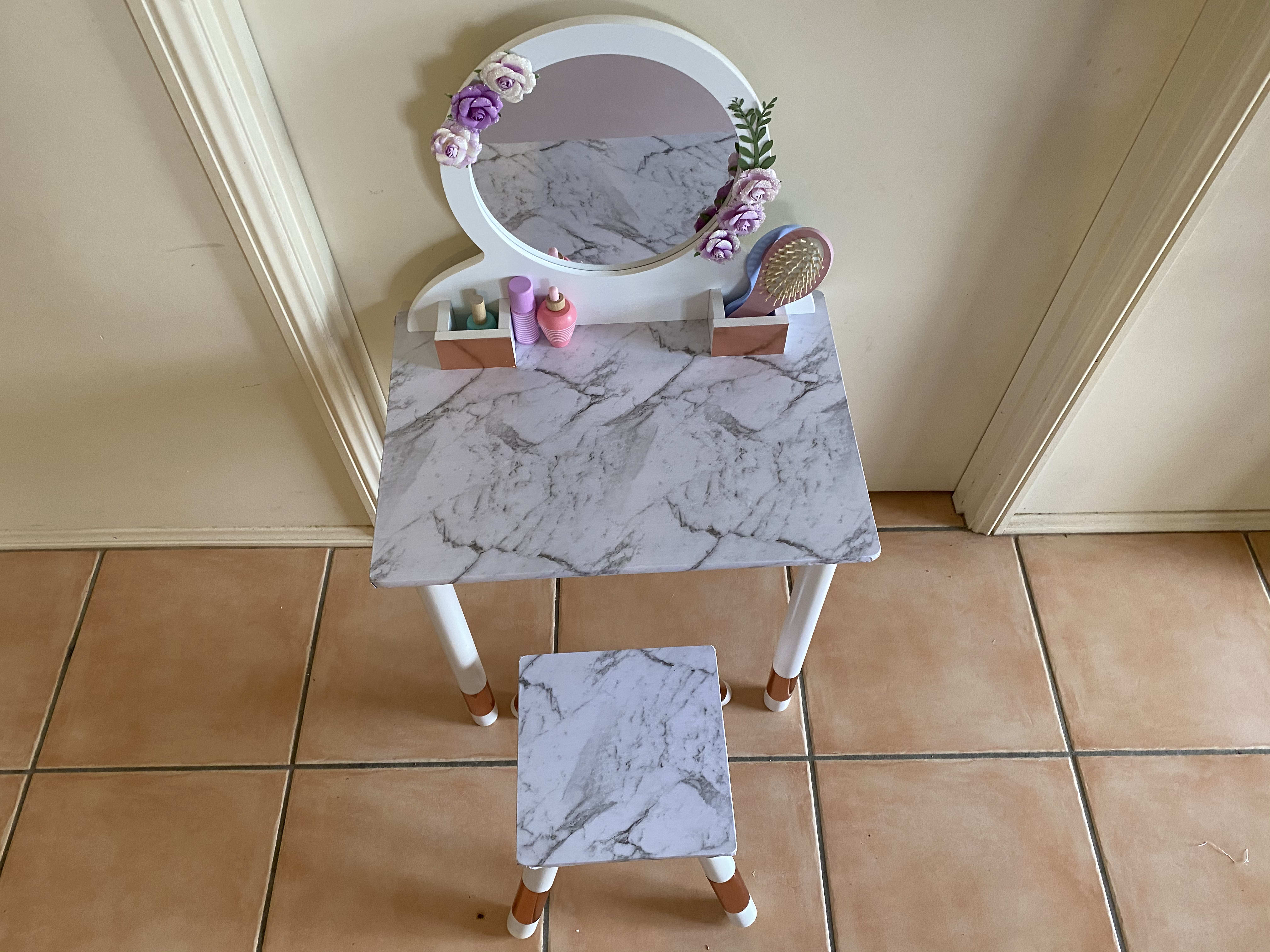 Kmart kids hotsell makeup table