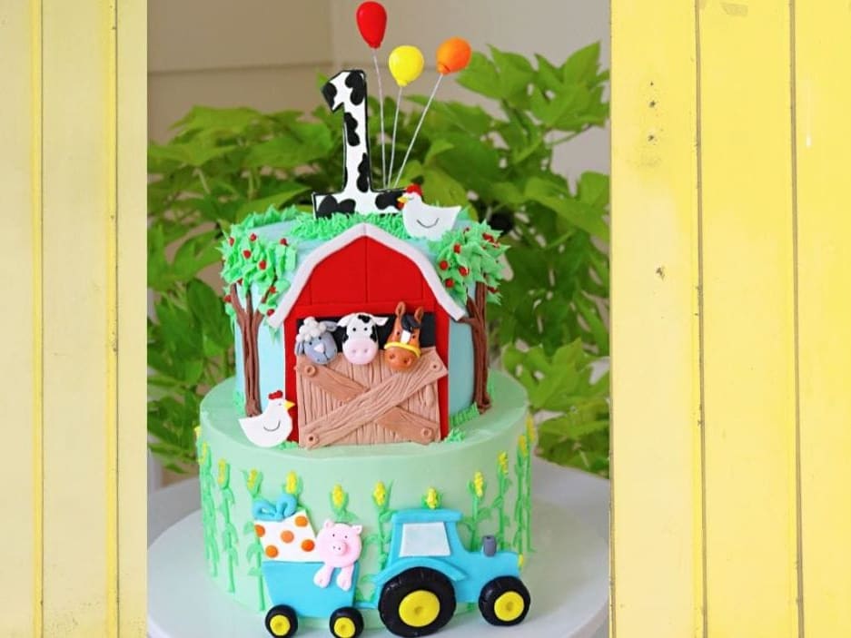 Order Online The Farm birthday cake | Order Now on your toddlers birthdays  | The French Cake Company