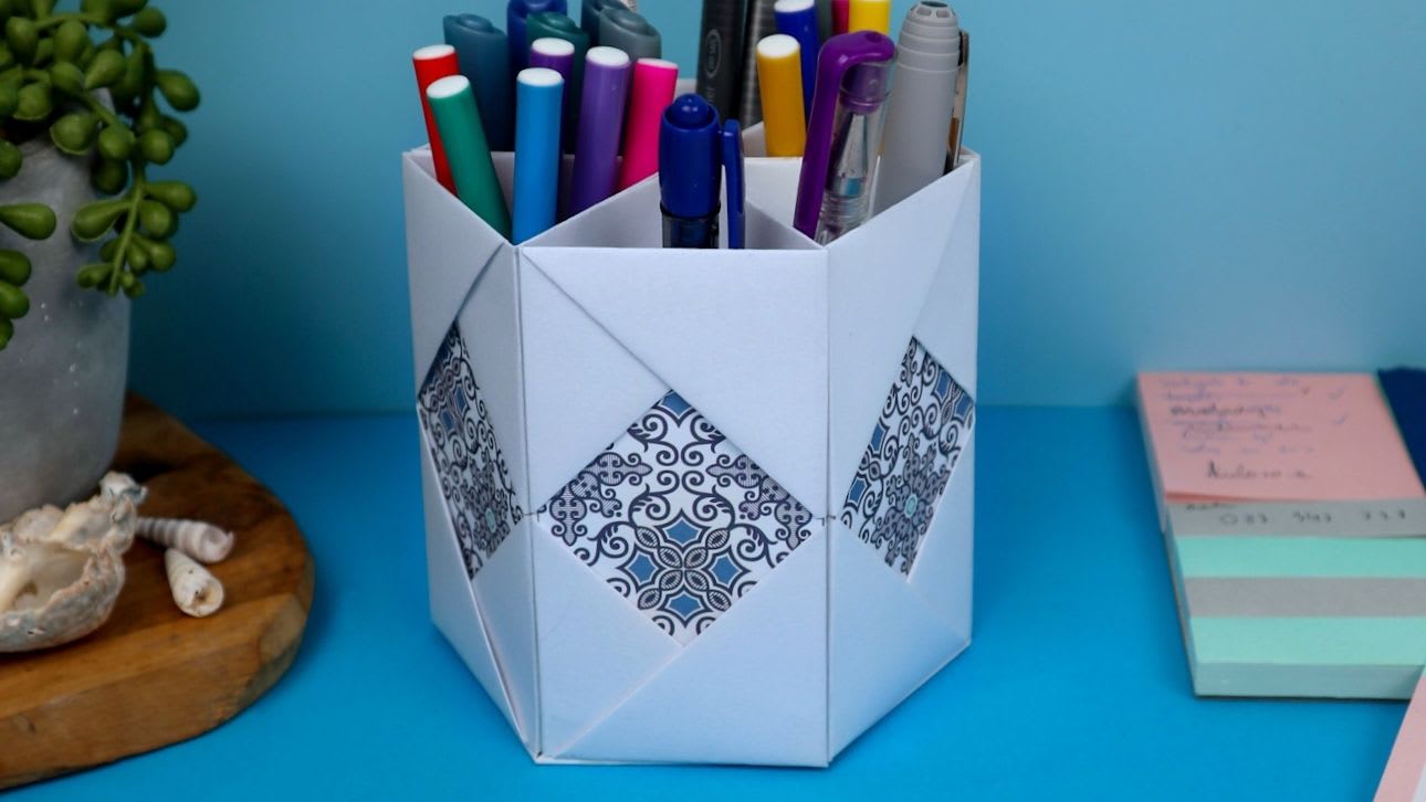 Colourful Hexagonal Pen Holder From Paper : 7 Steps (with Pictures) -  Instructables