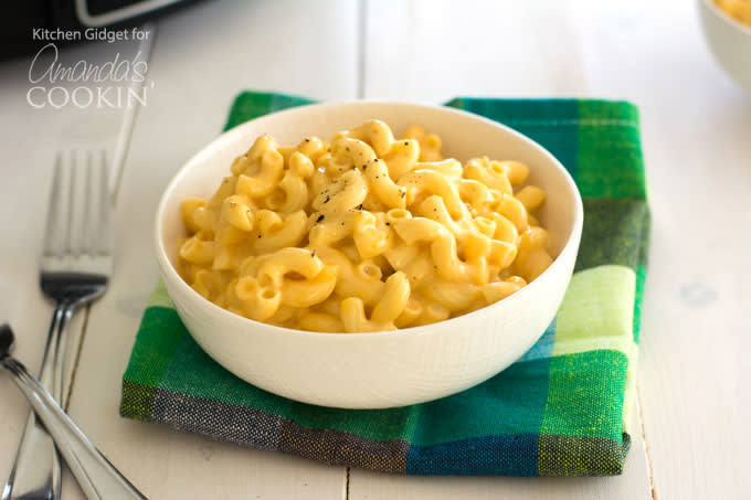 Crock Pot Mac And Cheese - Julie's Eats & Treats ®