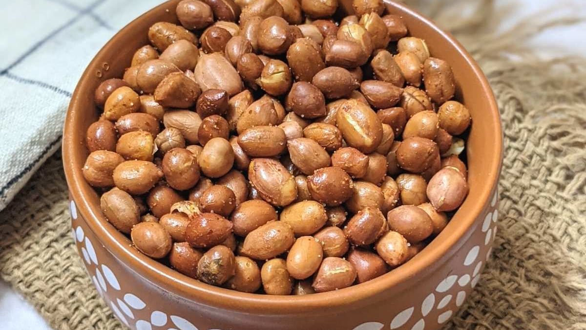 Air Fryer Roasted Peanuts - Indian Veggie Delight