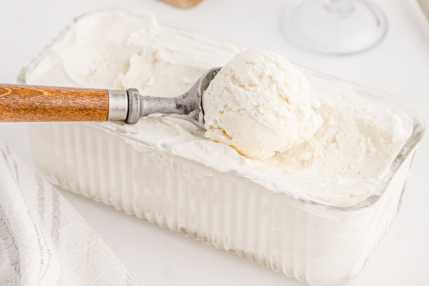 Homemade Vanilla Ice Cream (No Machine) - Passion For Baking