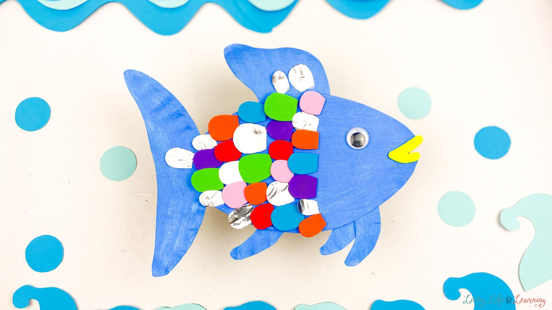 how to draw a fish by paper cutting, paper cutting art, rainbow art