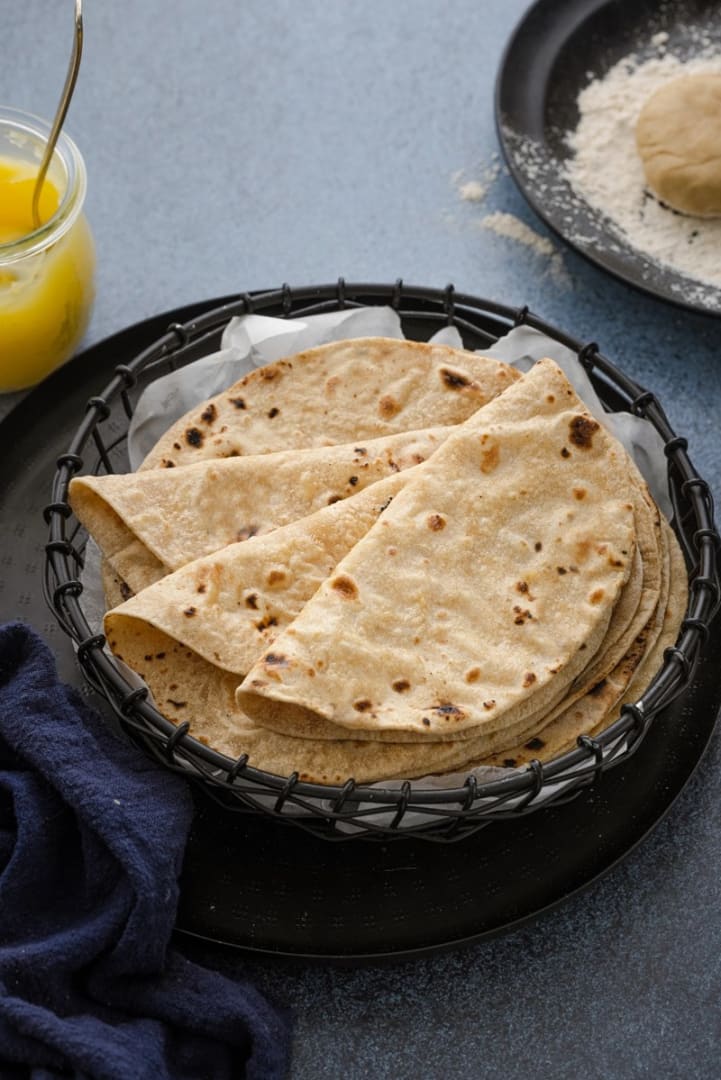 Chapati Recipe (Indian Flatbread) - Swasthi's Recipes