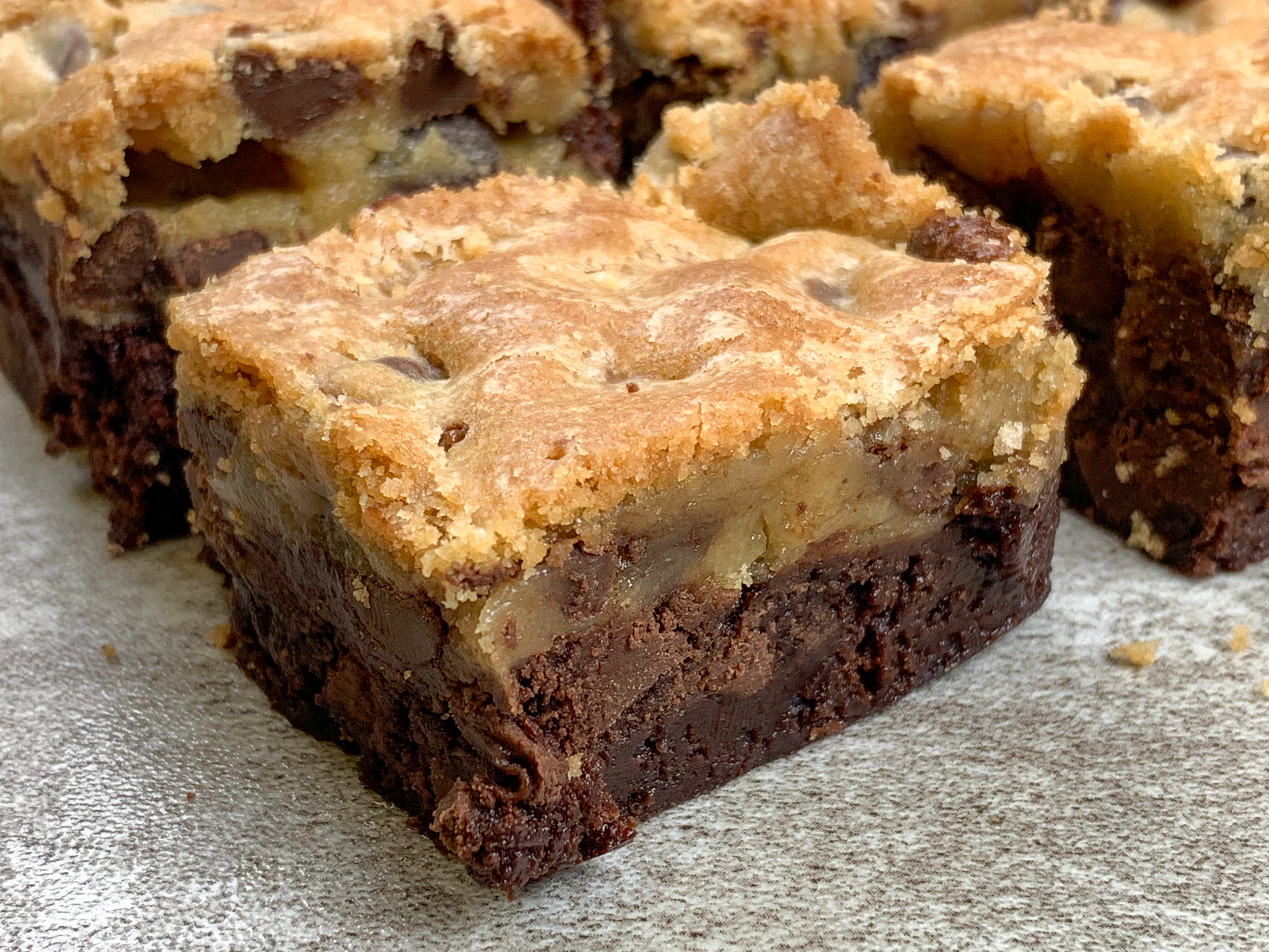 Brownie Baking Pan 11x7 Even-Heating Tray Bake Cookie Bars Meals