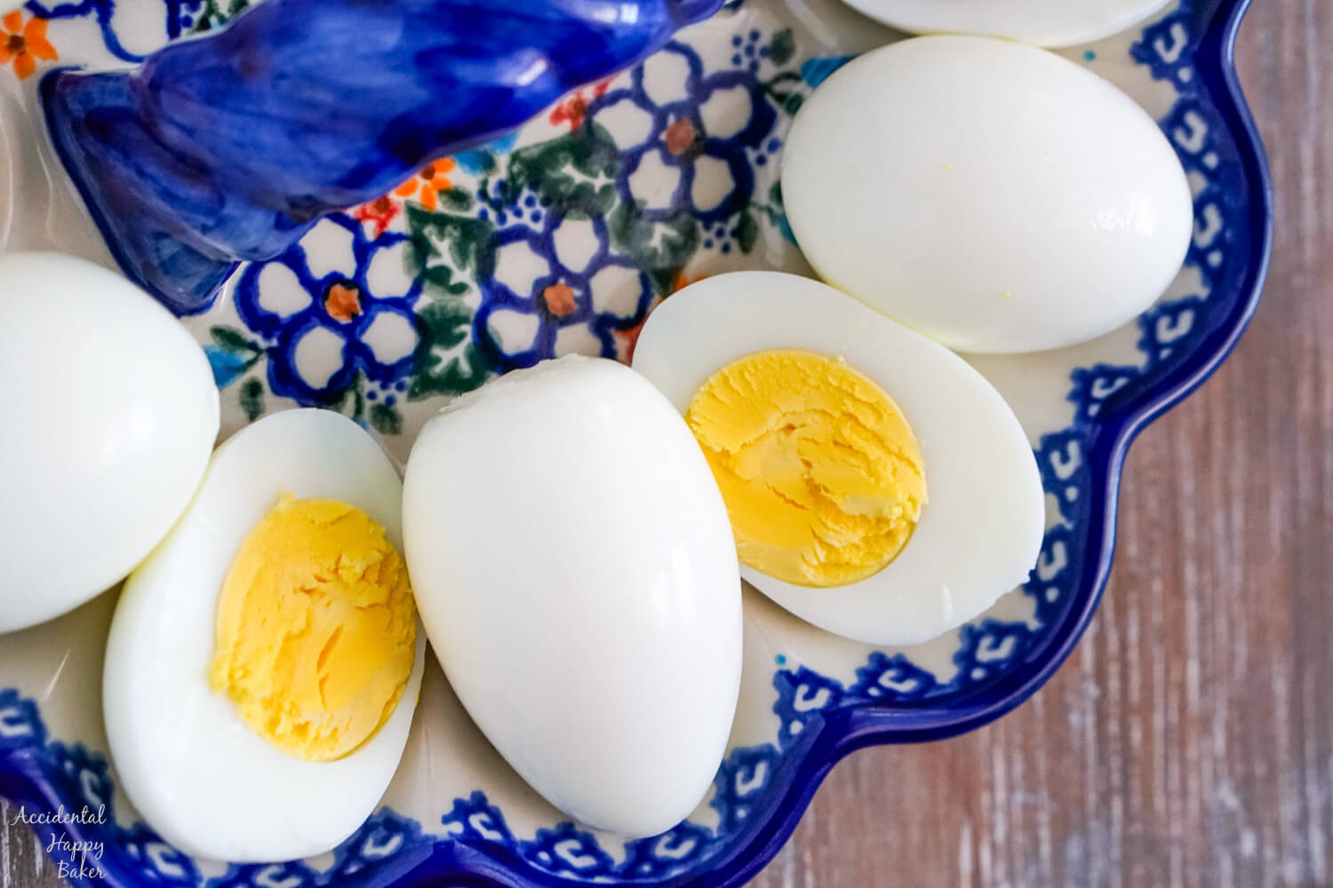 Video Thumbnail for How to Cook Hard Boiled Eggs