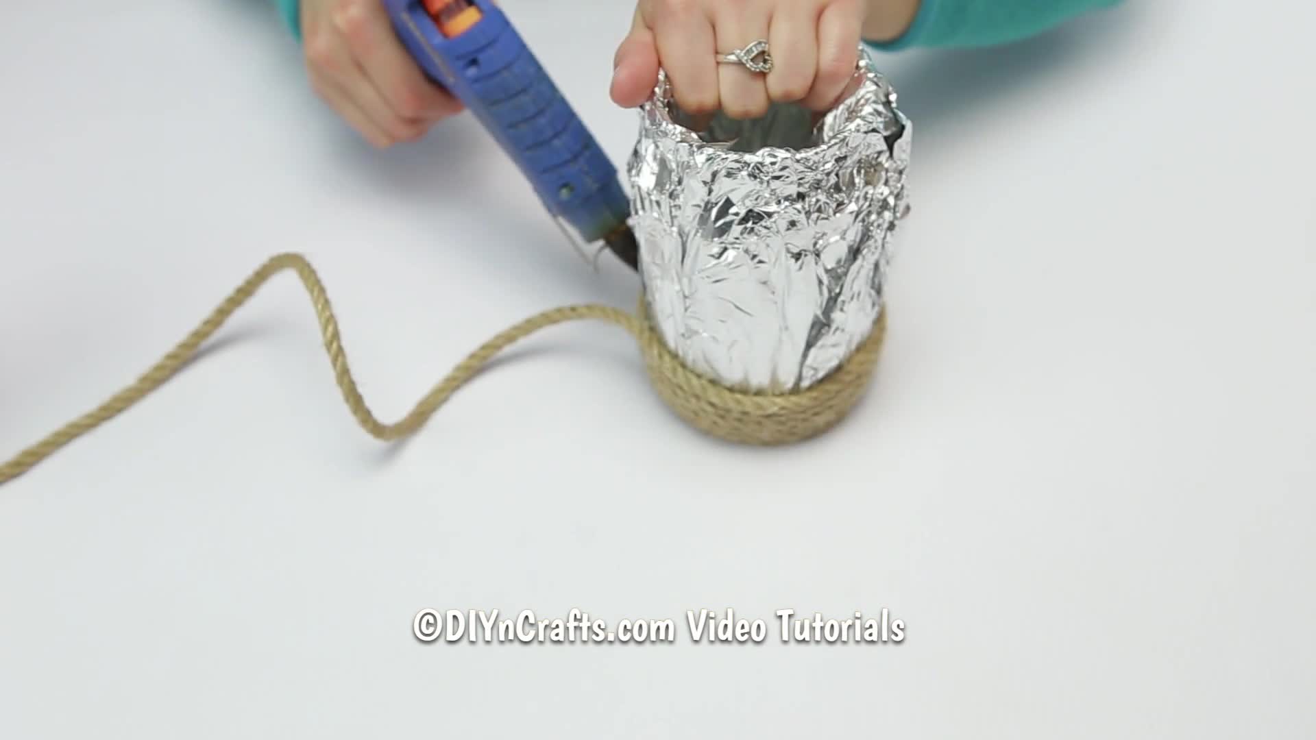 Can You Make a Rope with Aluminum Foil? 