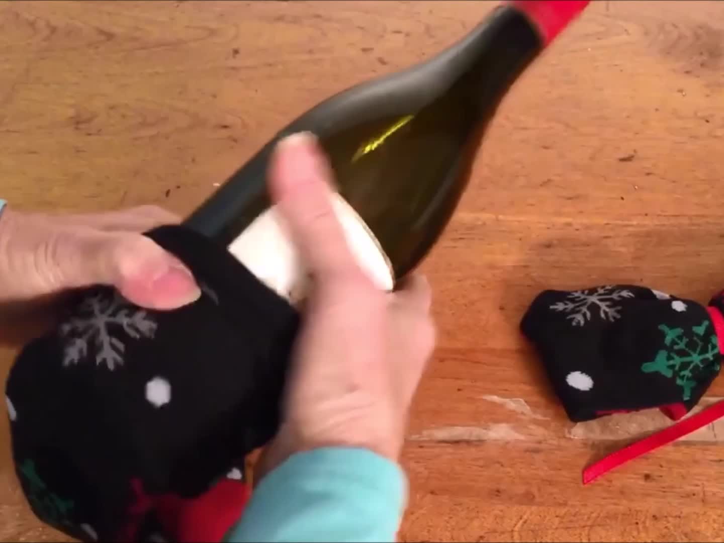 Wine bottle gift bags dollar 2025 tree