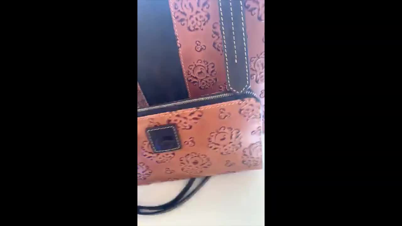 Grand floridian hotsell dooney and bourke