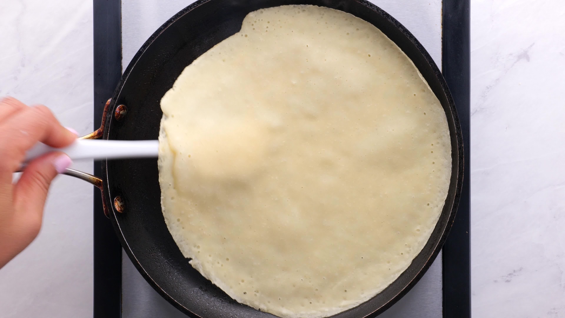 How to Make Crepes (VIDEO) - Jessica Gavin