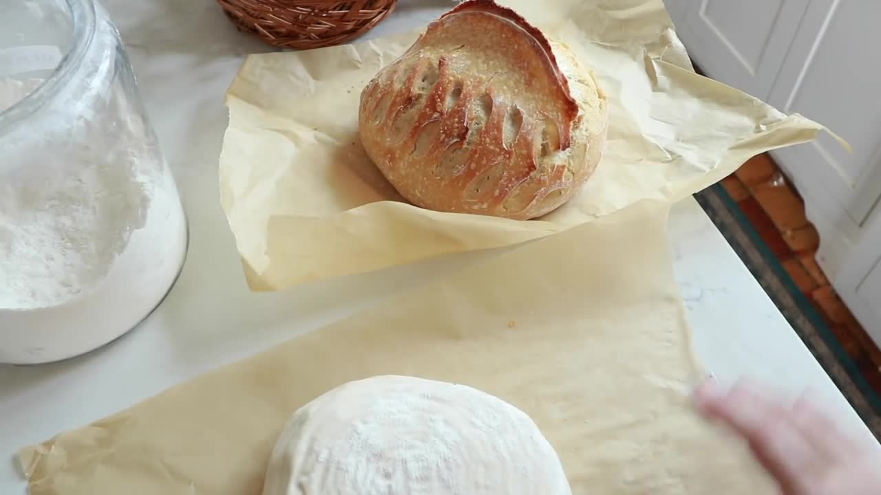 How To Cut Sourdough Bread For The Perfect Slice - Farmhouse on Boone