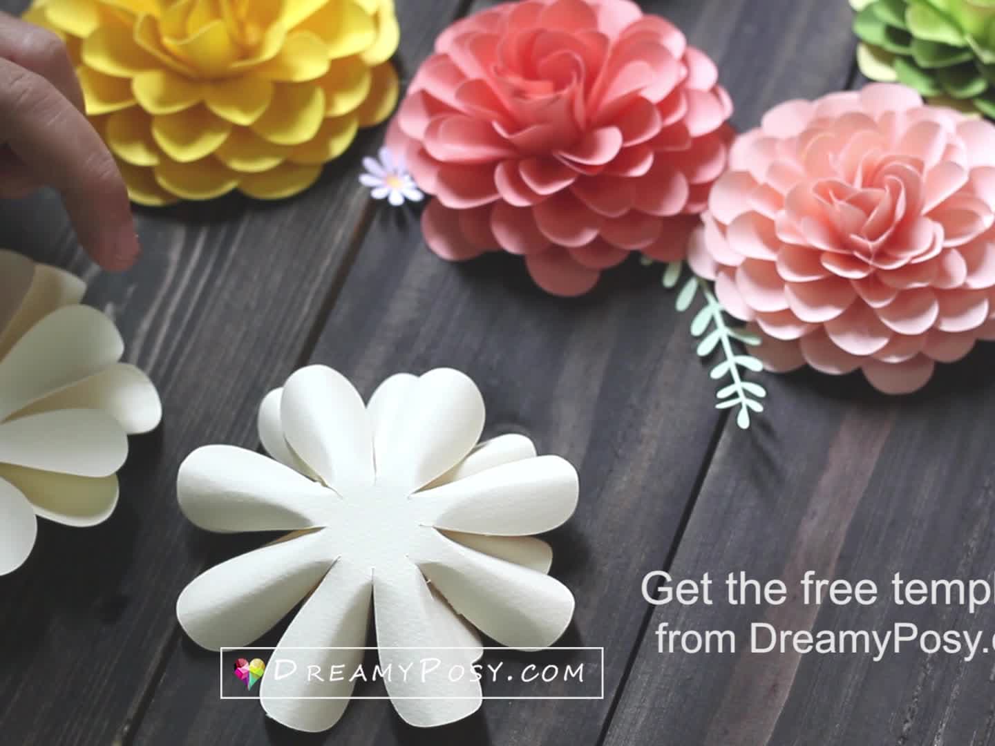 Paper Flowers with Free SVGs! – Kiy's Craftroom
