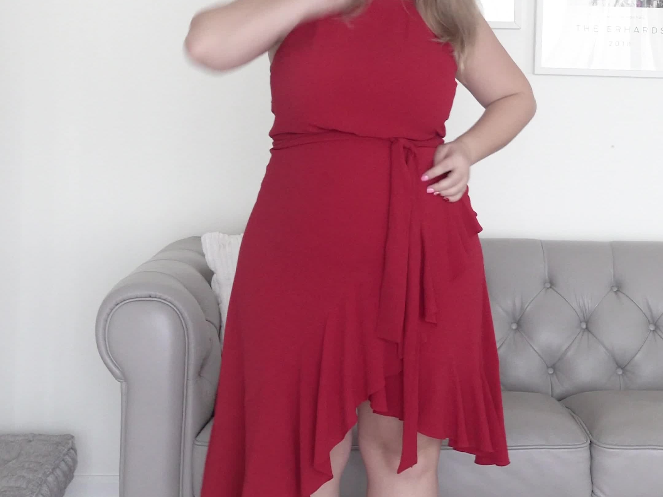 What Color Shoes Go with a Red Dress