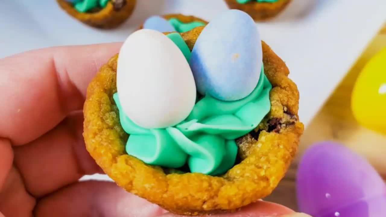 Easter Basket Cookie Cups {+VIDEO}