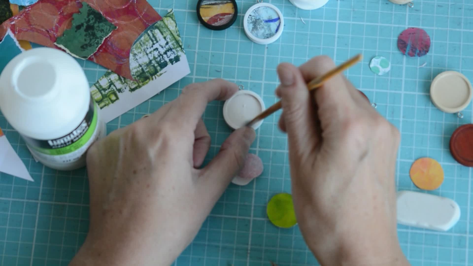 Crafting a Personalized DIY Keychain with Paper Collage and Resin